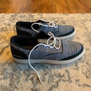 Robert Wayne Casual Sneaker - White/Black Mesh